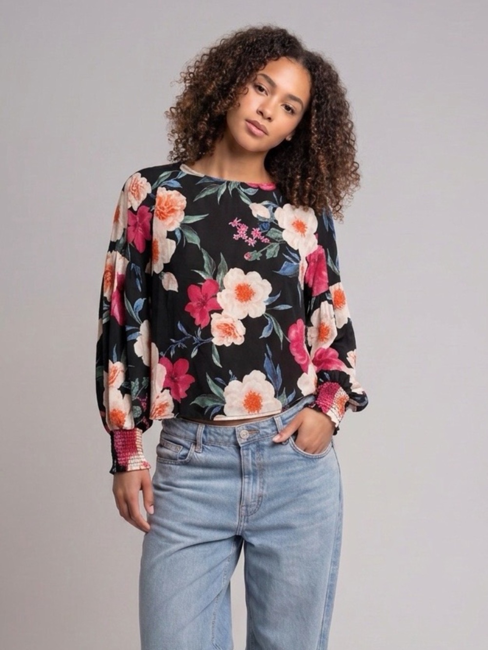 Blu Pepper Black Floral Long-Sleeve Blouse with Pink & White Flowers NWT M